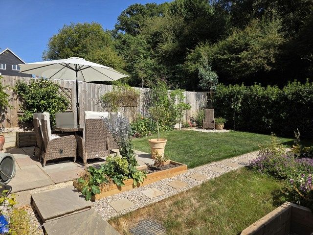 93 Grasslands Close, Haslemere, Surrey