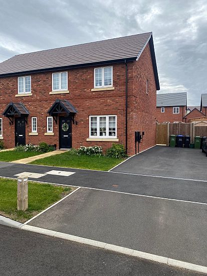 12 Whitley Grove, Stratford Upon Avon