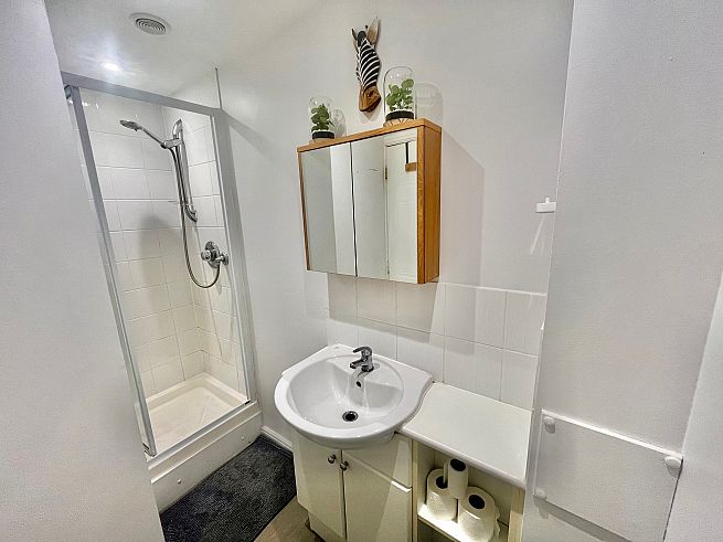 34 Wood End Close, Sharnbrook