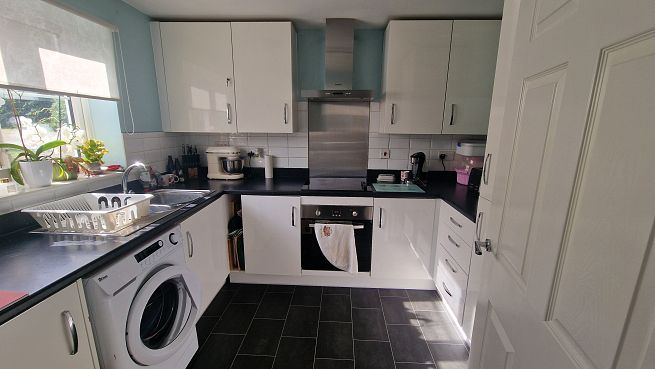 9 Kinver Crescent , Eastleigh