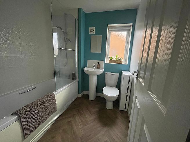 7 Dragon Close , 7 Dragon Close , Leeds