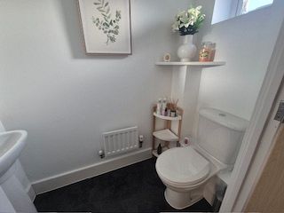 Thomas Walters Way, Horley