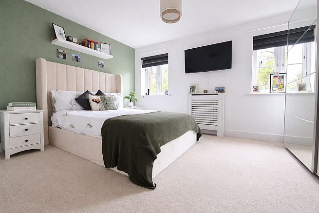 Thomas Walters Way, Horley