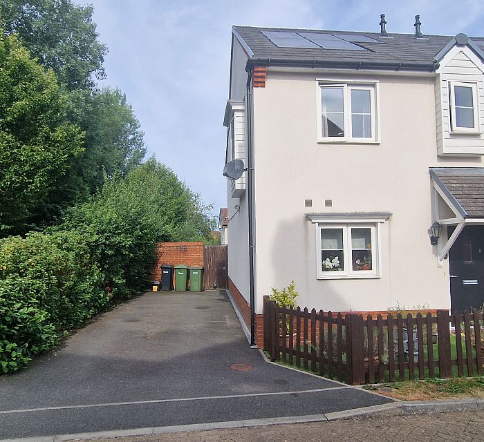 9 Kinver Crescent , Eastleigh