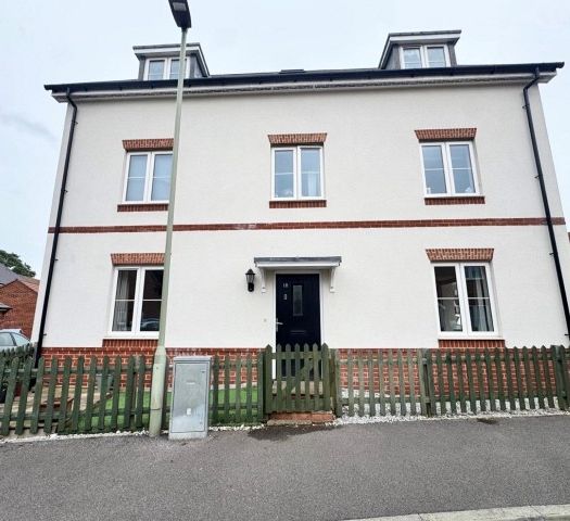 18 Chiltern Crescent, Fair Oak, Eastleigh